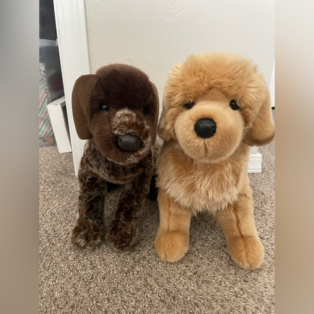 🎣 Bass Pro Shops Stuffed Dogs🎣